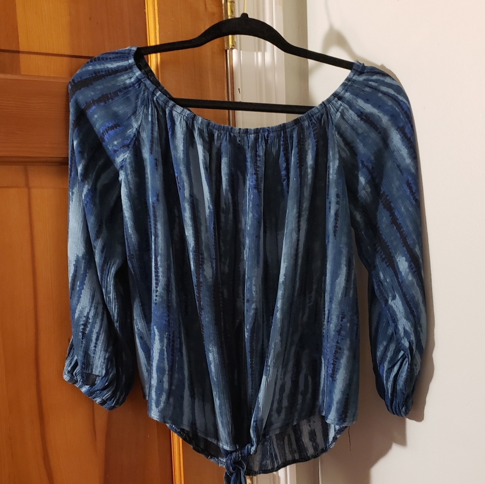 Coeur de Vague Women's Tie Front Blouse